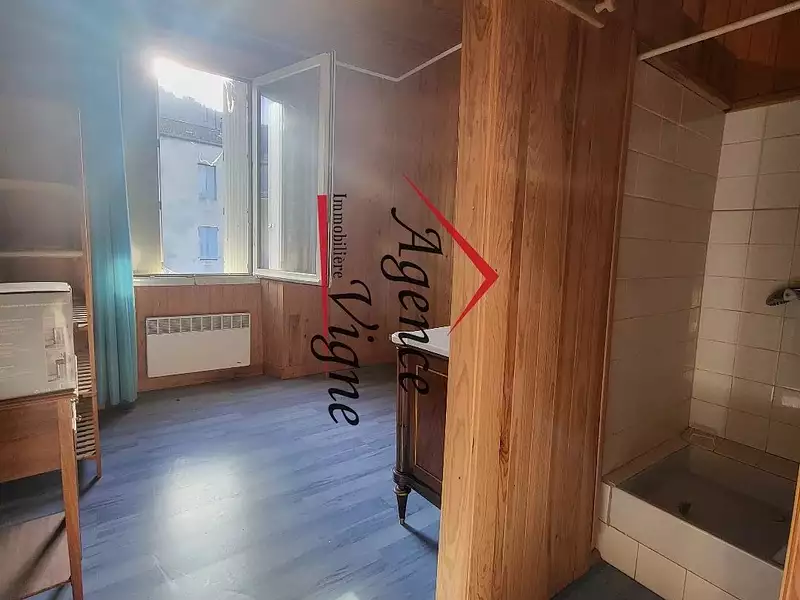 Immeuble, 200 m²