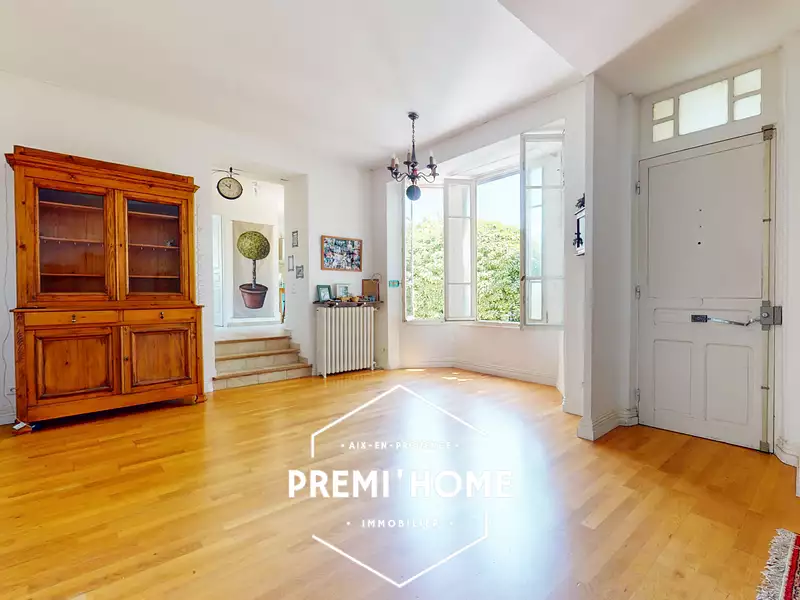 Maison, 190 m²