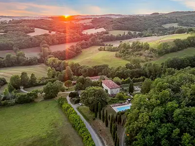 Maison, 749 m²