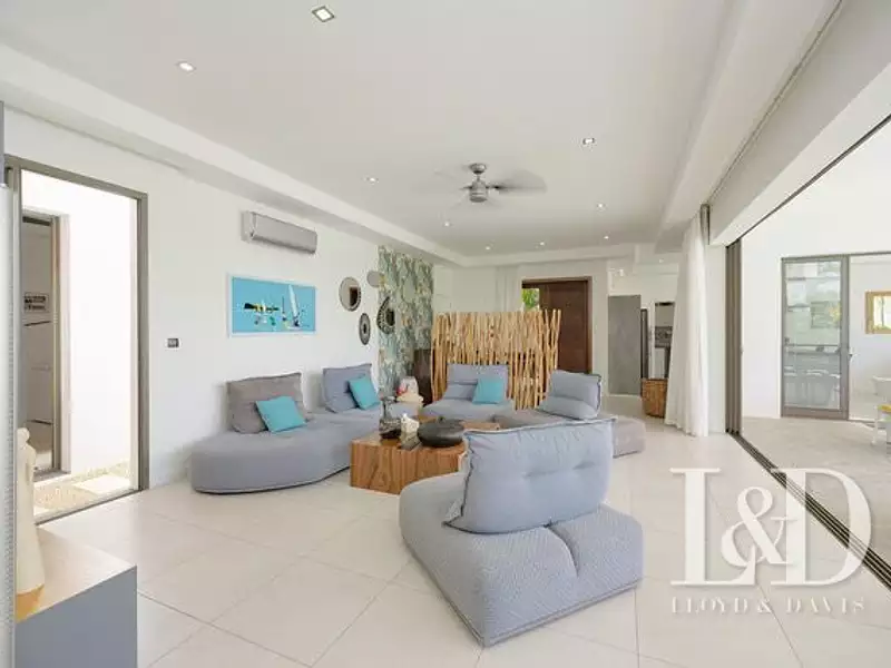 Maison, 260 m²