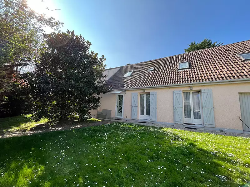 Maison, 182 m²