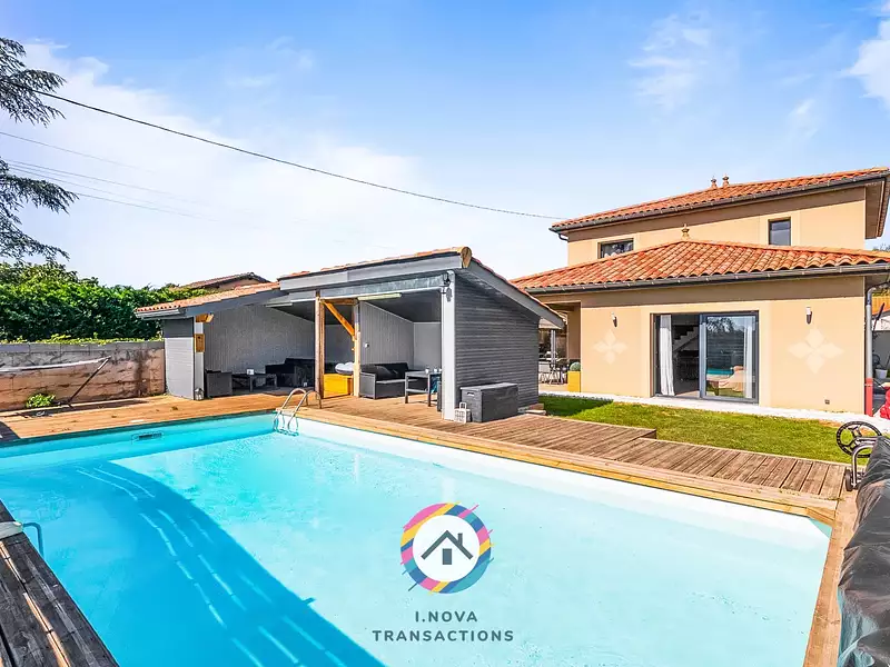 Maison, 180 m²