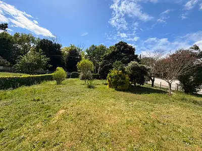 Terrain à bâtir, 660 m²