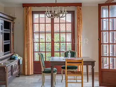 Maison, 235 m²