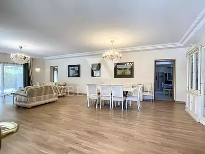 Maison, 350 m²