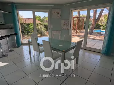 Maison, 164 m²