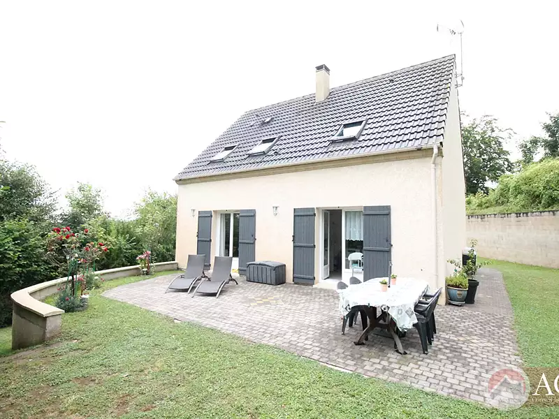 Maison, 115 m²