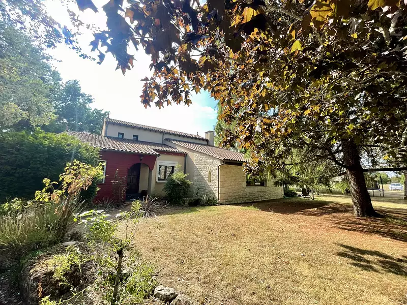 Maison, 231 m²
