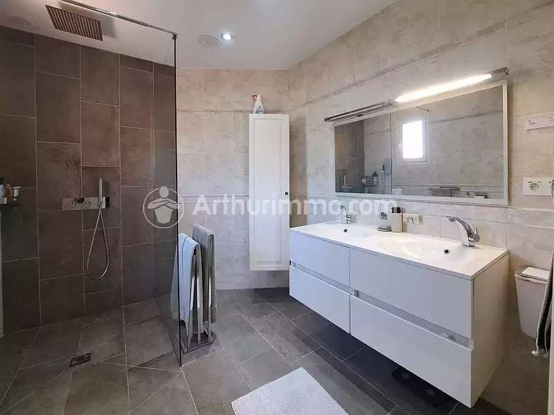 Maison, 181 m²