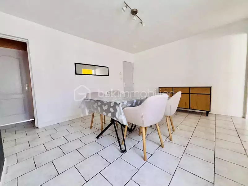 Maison, 93 m²