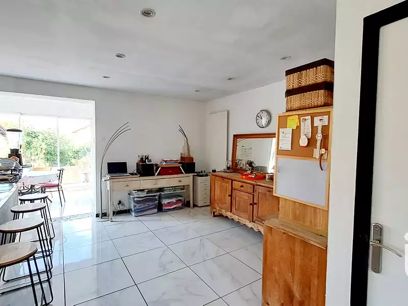 Maison, 167 m²