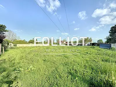 Terrain, 1 011 m²