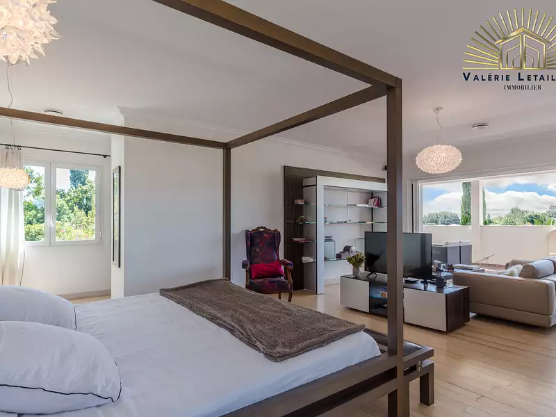 Maison, 249 m²