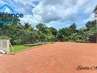 Maison, 170 m²