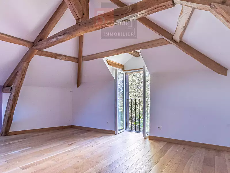 Maison, 370 m²