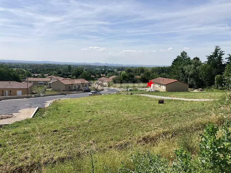 Terrain, 843 m²