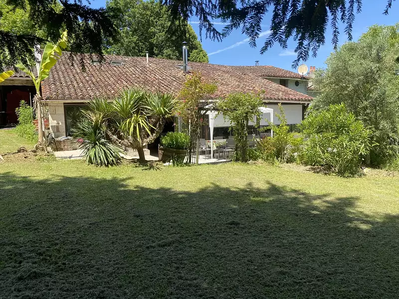 Maison, 181 m²