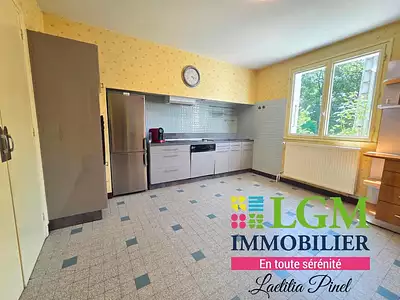 Maison, 204 m²