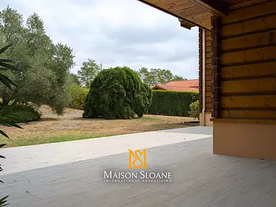 Maison, 243 m²