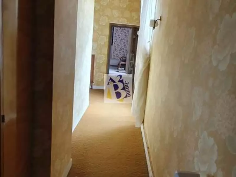 Maison, 221 m²