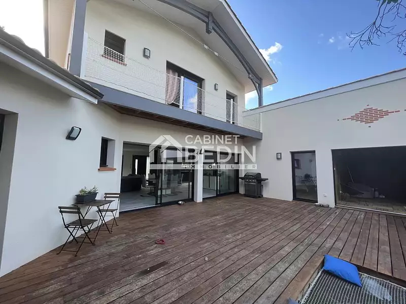 Maison, 203,8 m²