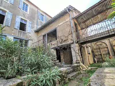 Maison, 610 m²