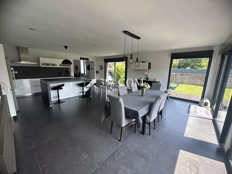 Maison, 194 m²