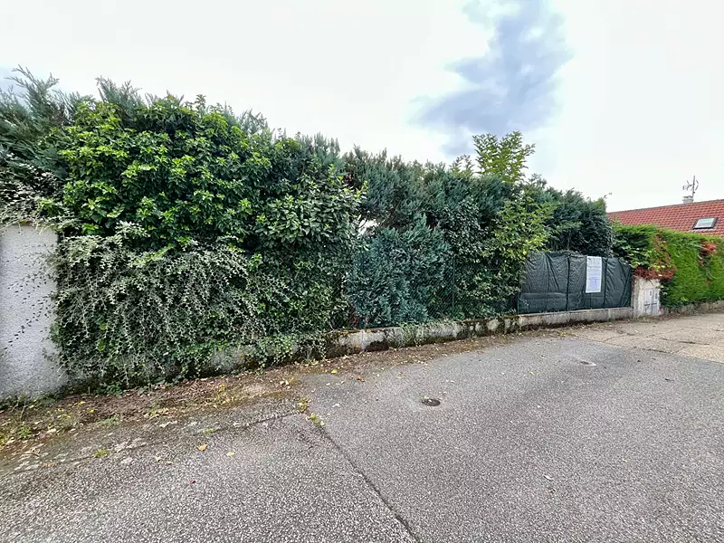 Terrain, 231 m²