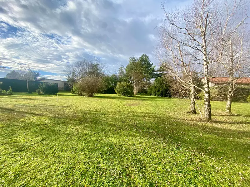 Terrain, 725 m²