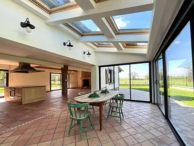 Maison, 335 m²