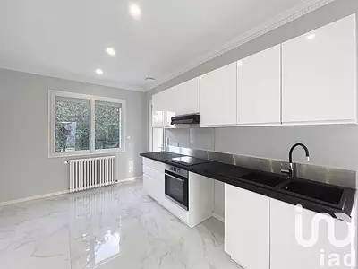 Maison, 220 m²