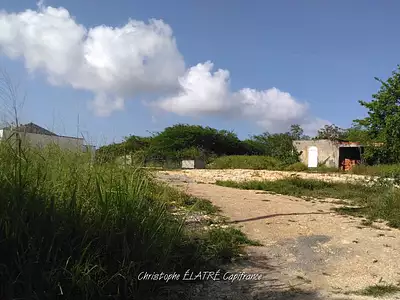 Terrain, 639 m²