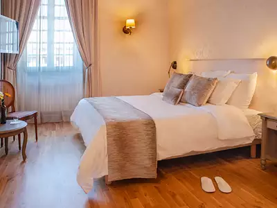 Maison, 825 m²