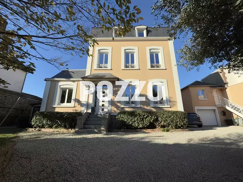 Maison, 190 m²