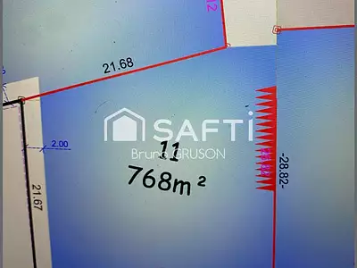 Terrain, 768 m²