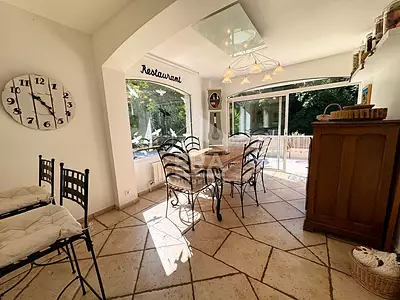 Maison, 166 m²