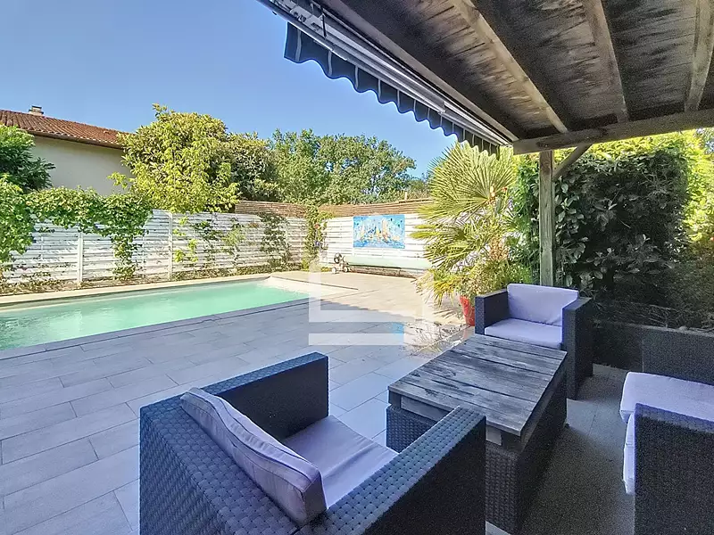 Maison, 175 m²