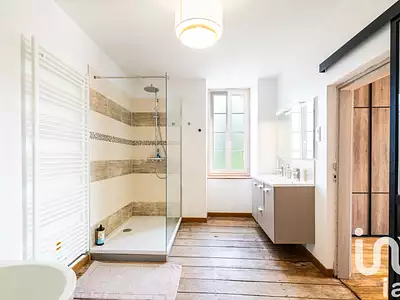 Maison, 197 m²