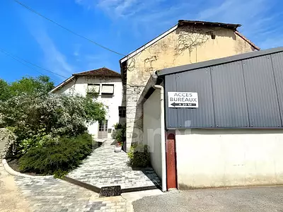 Immeuble, 329 m²