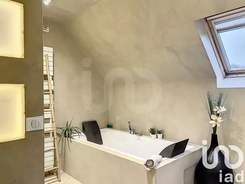 Maison, 256 m²