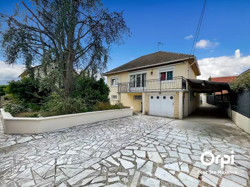 Maison, 169 m²