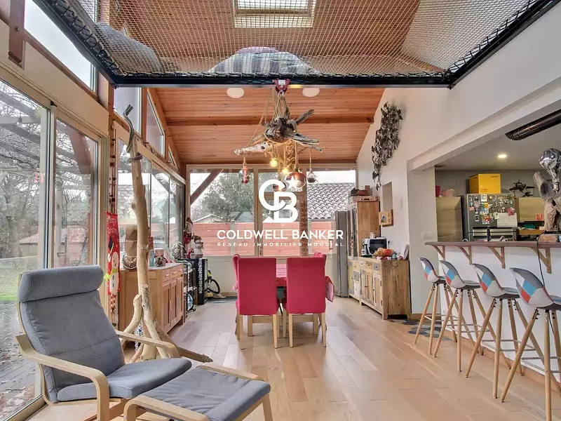 Maison, 165 m²