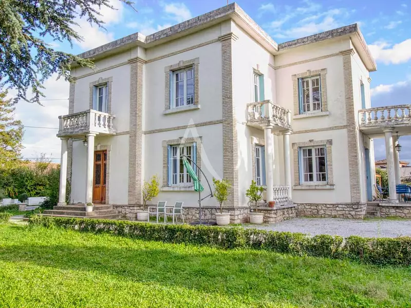 Maison, 218,73 m²