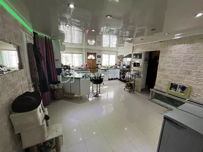 Appartement, 258 m²