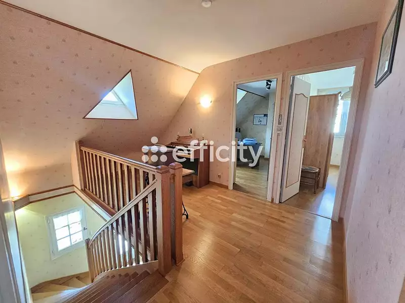 Maison, 153 m²