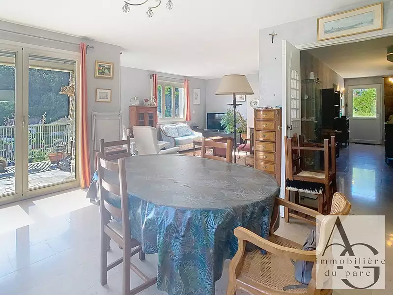 Maison, 262,36 m²