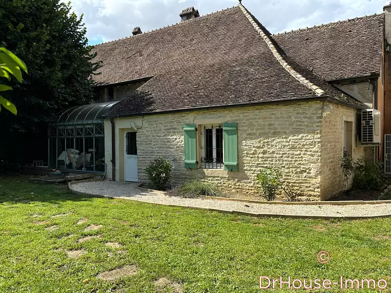 Maison, 290 m²