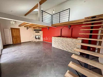 Maison, 240 m²
