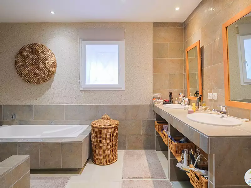 Maison, 193 m²