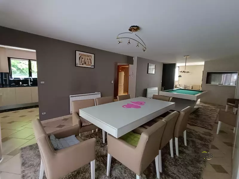 Maison, 162 m²